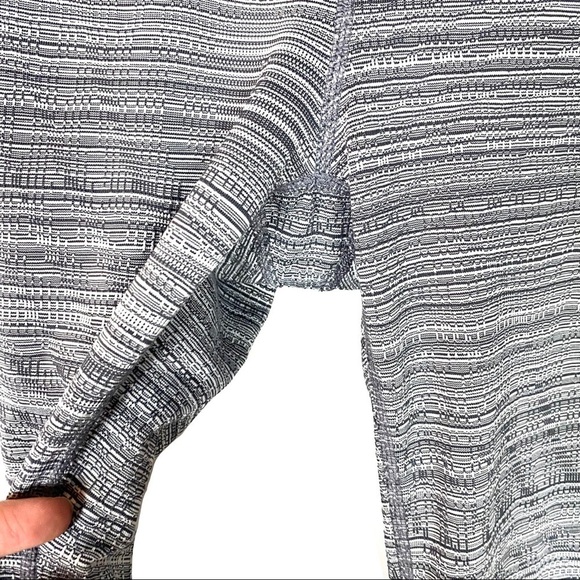 ATHLETA Chaturanga Jacquard‎ Tight Gray Size Small - Picture 5 of 11
